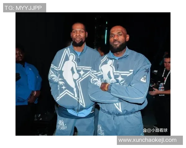 篮球明星同框合影展现友谊与竞技精神的精彩瞬间 篮球明星同框合影展现友谊与竞技精神的精彩瞬间